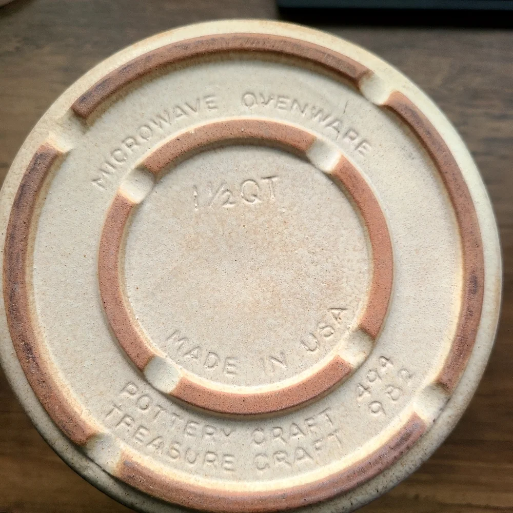 Pottery Craft Vintage 70's Stoneware Bean/Soup Pot with Lid